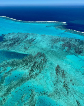 Blue lagoon 💙

De nos hublots, admire...